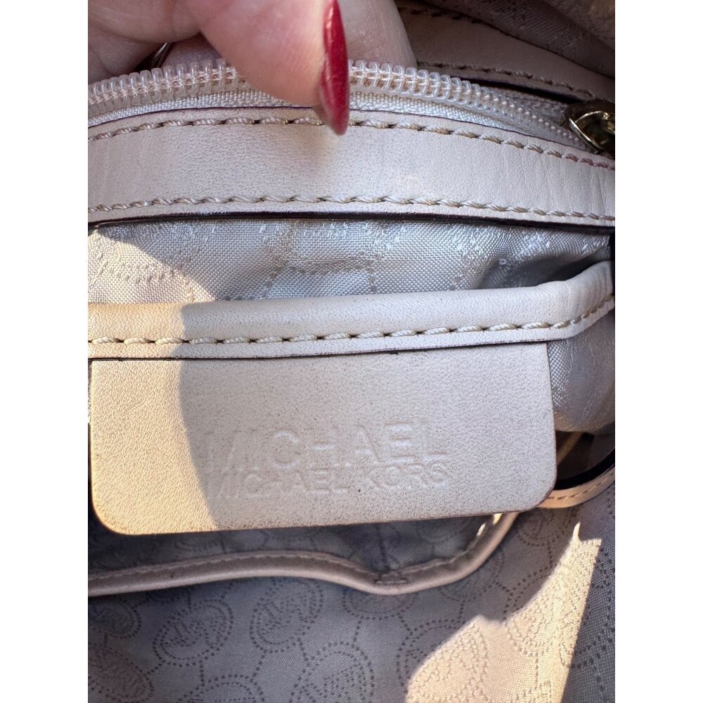 Michael Kors MK Signature Hobo Shoulder Bag Black Tan Trim Chain Strap Zip Top - Picture 7 of 13